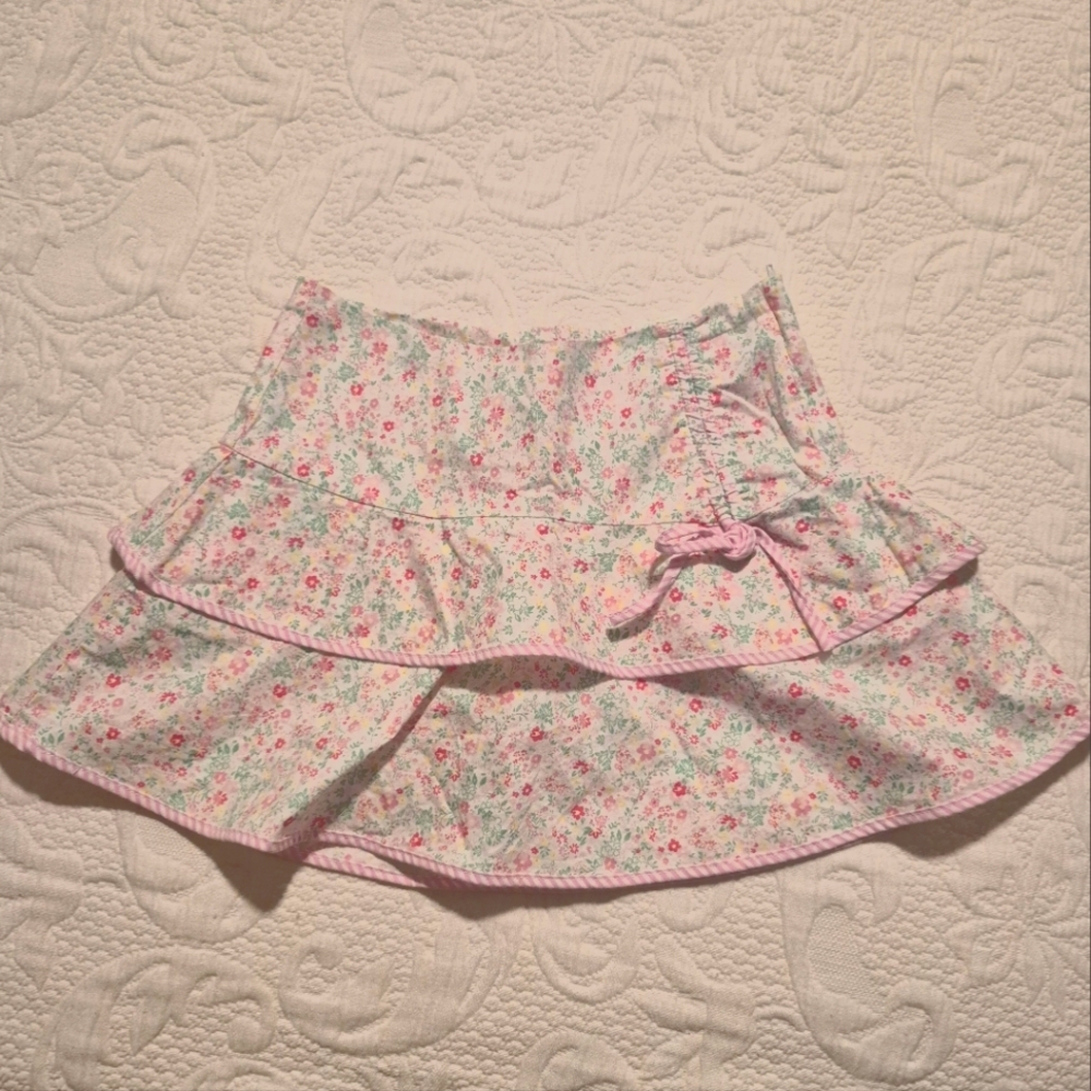 Limited Too girls size 8 skirt with modesty shorts, flower design 2 tiered EUC